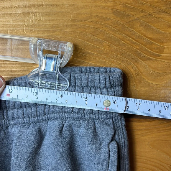 Nike Men’s Sweatpants  Lg Gray Swoosh Sportswear Drawstring Embroidered pockets - Picture 2 of 9